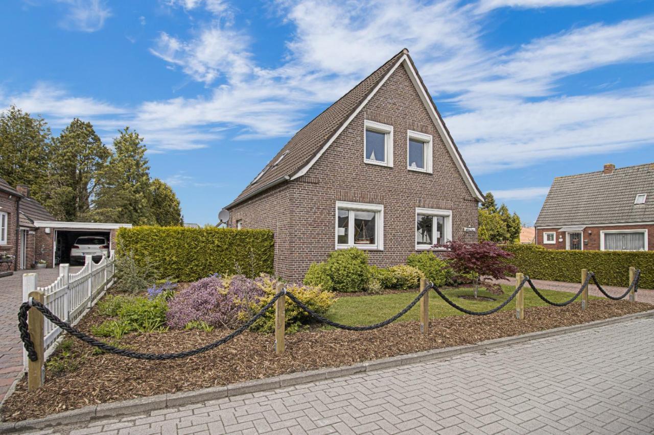 Fisserhuuske Esens Exterior foto